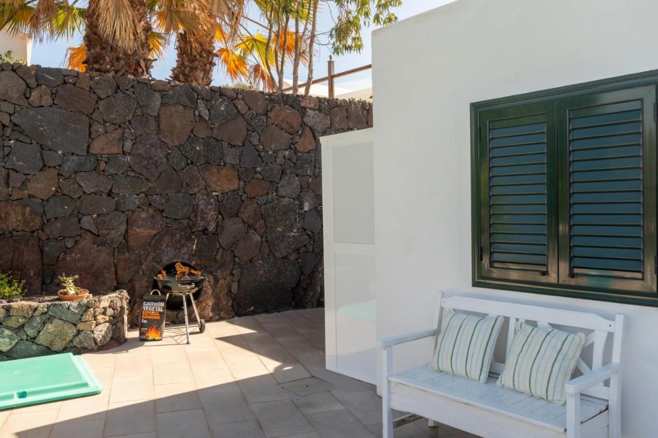 Villa Sarita Sol By Villa Plus Плая Бланка Екстериор снимка